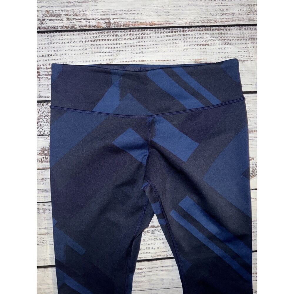 NEW Brooks Women's Size L Mid-Rise Navy Eclipse Jacquard Formation Crop Leggings - Picture 2 of 6